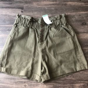 NWT green mom shorts